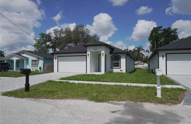 8924 N ORLEANS Avenue Gallery 1