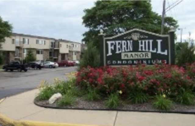 38272 Fairway Ct - 38272 Fairway Court, Macomb County, MI 48038