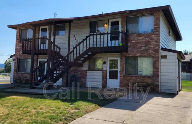 12224 E Lenora - 12224 East Lenora Drive, Spokane Valley, WA 99206