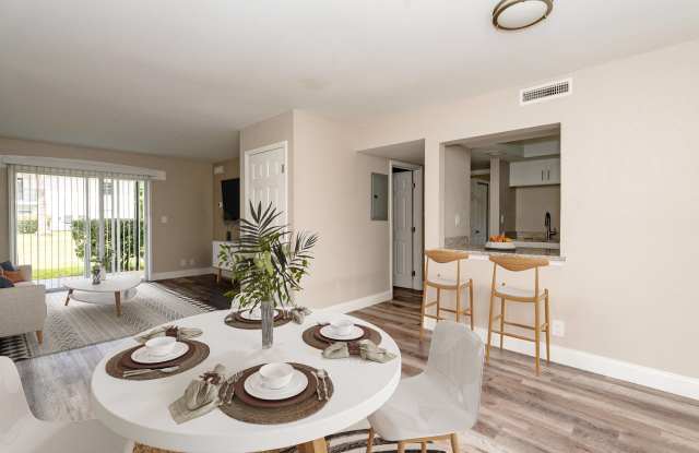 Palm Cove Apartments photos photos