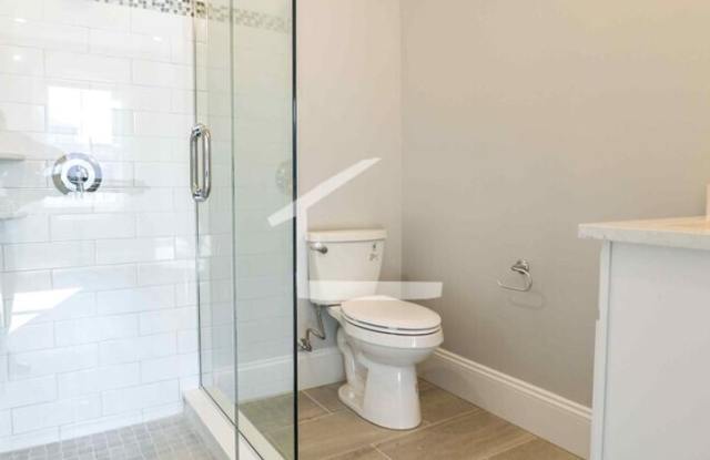 Modern 4-bed Brighton Townhouse photos photos