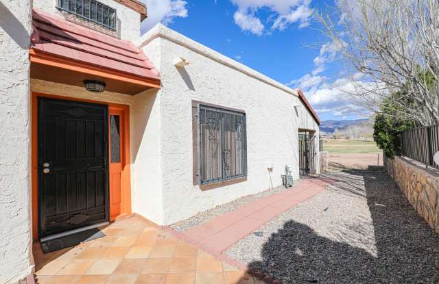 Townhome On The Golf Course! - 2531 Hamilton Road, Alamogordo, NM 88310