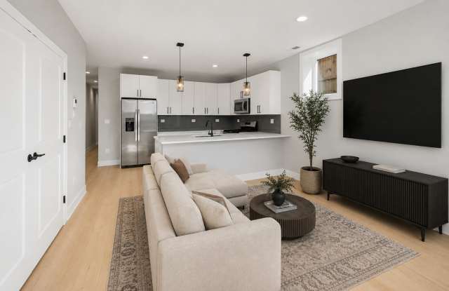 6639 S Langley Avenue Gallery 2