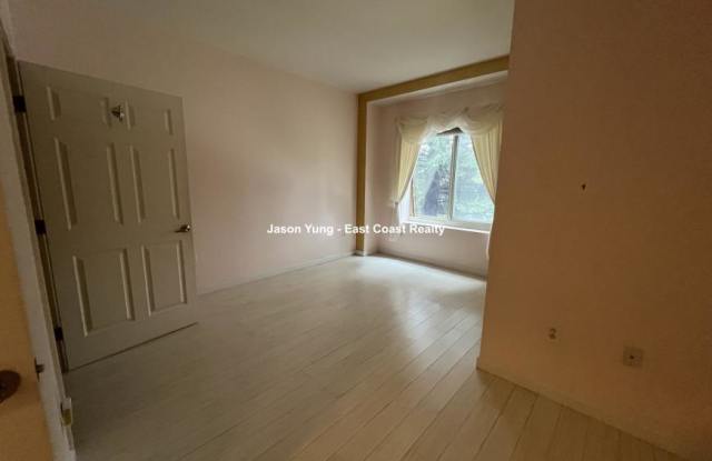 1 Cityview Ln. Gallery 2