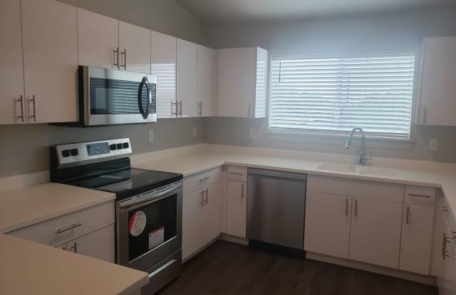 2 Bed 1 Bath in Springville!! Gallery 4