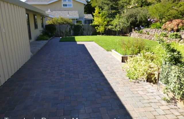 691 Hilary Drive Gallery 4
