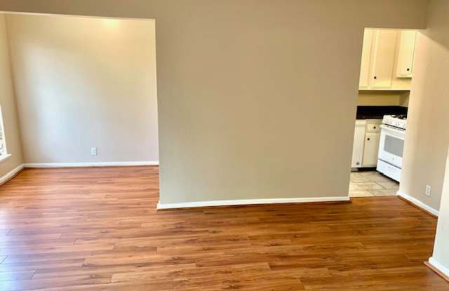 Great 2 bed, 1.5 Bath Condo with Garage in Concord -- COMING SOON !!! photos photos