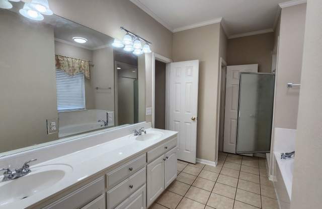 4/2 in MIDWAY ISD Gallery 4