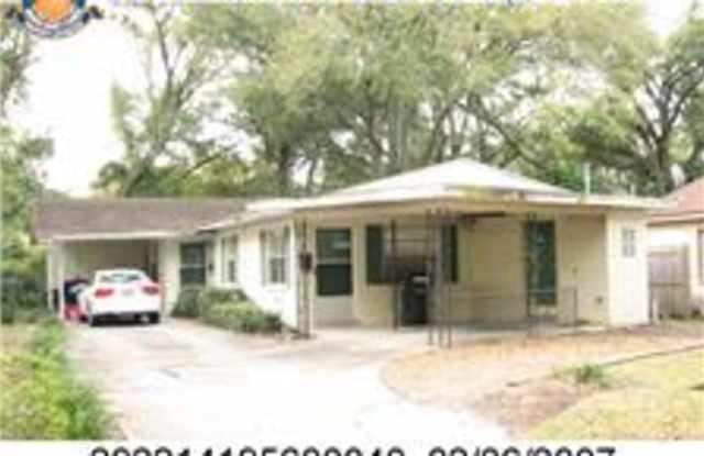 14 W Spruce St - 14 E Spruce Street, Orlando, FL 32804