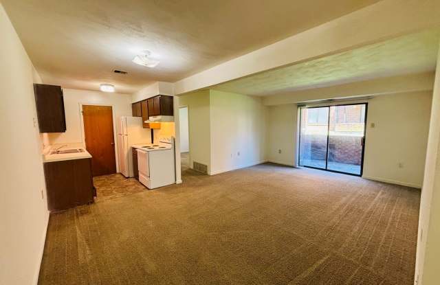 2 Bedroom 1 Bath Condo Gallery 3