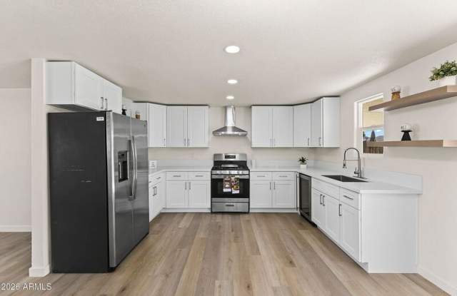 3763 E EVANS Drive - 3763 East Evans Drive, Phoenix, AZ 85032