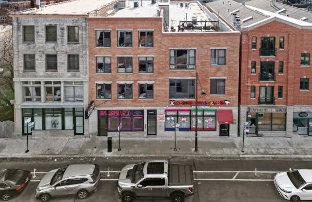 1064 N Milwaukee Avenue photos photos