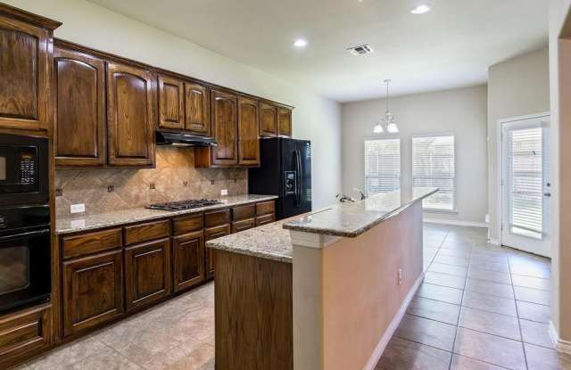 10104 Waterstone Way Gallery 3