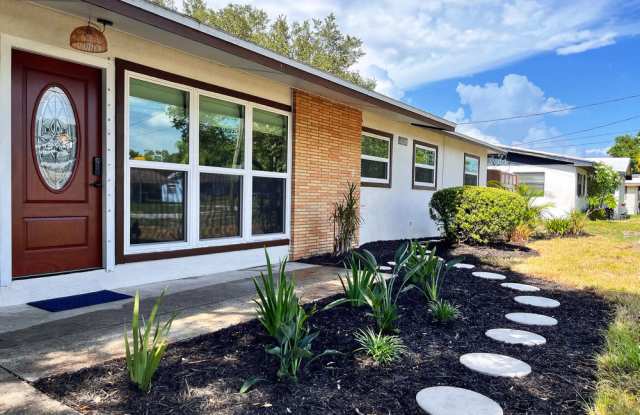 4423 West Bay Avenue - 4423 West Bay Avenue, Tampa, FL 33616