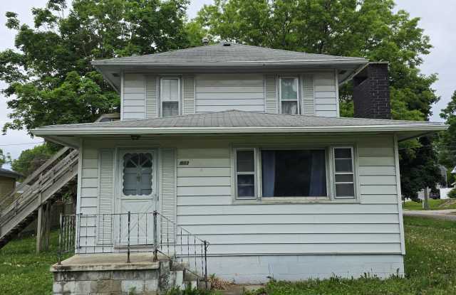 1003 Bluff Street photos photos