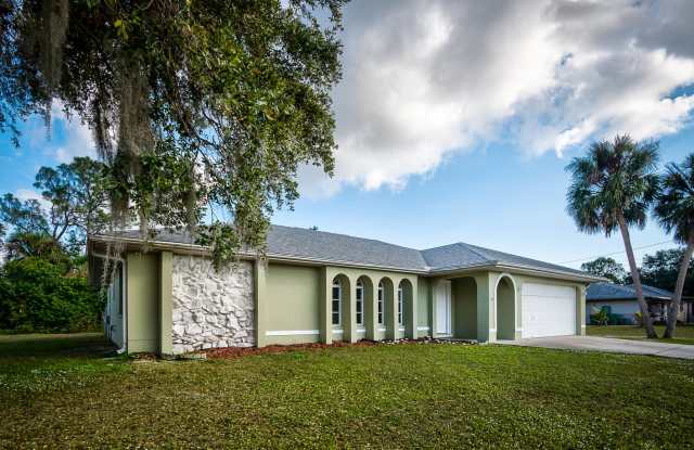 Annual Rental - Port Charlotte, FL 33954 photos photos