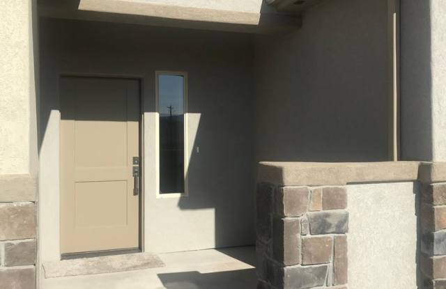 687 S Malorie Way Gallery 2