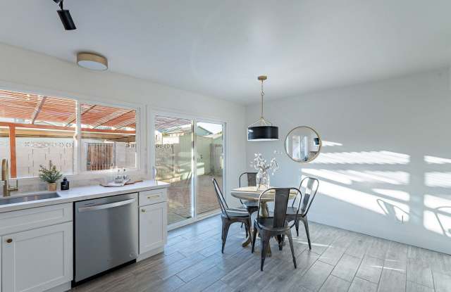 Gated community townhome- fully updated! photos photos