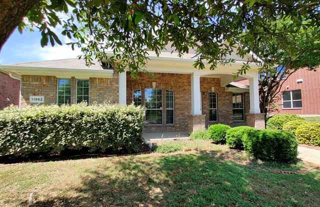 11962 Yoakum Drive Gallery 3