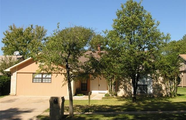 6517 Blackberry Drive - 6517 Blackberry Drive, Arlington, TX 76016