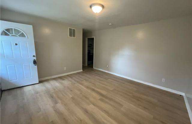6105 Dandy Loop Road Gallery 2