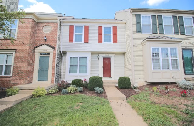 16940 Point Pleasant Ln - 16940 Point Pleasant Lane, Cherry Hill, VA 22026