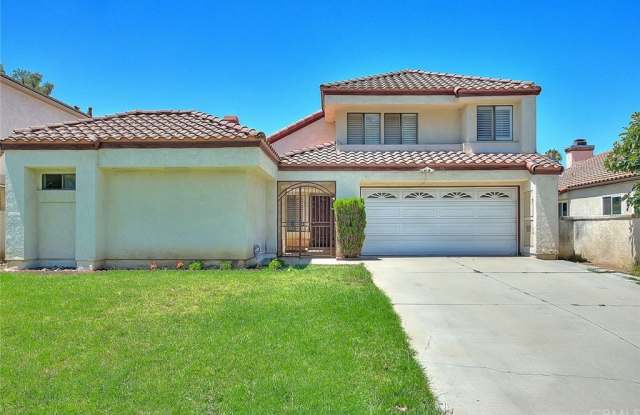 10 Falcon Ridge Drive - 10 Falcon Ridge Drive, Pomona, CA 91766