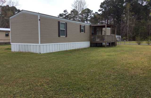 Mobile home near Cherry Point - 112 Hickory Hills Court, Neuse Forest, NC 28560