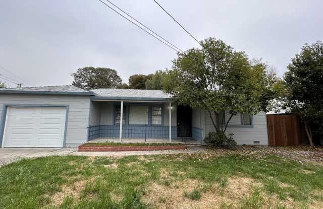 3712 Los Flores Avenue photos photos