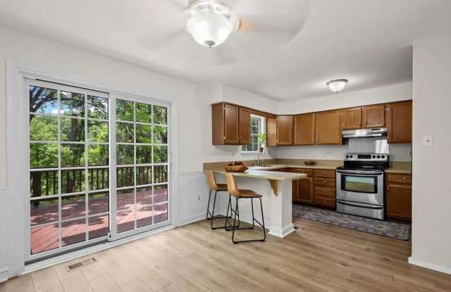 4775 LEYDEN Way Gallery 2