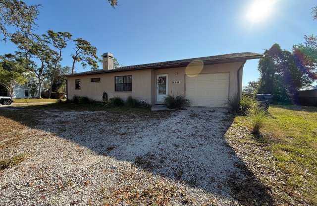 2/2 Single Family Available Now! photos photos