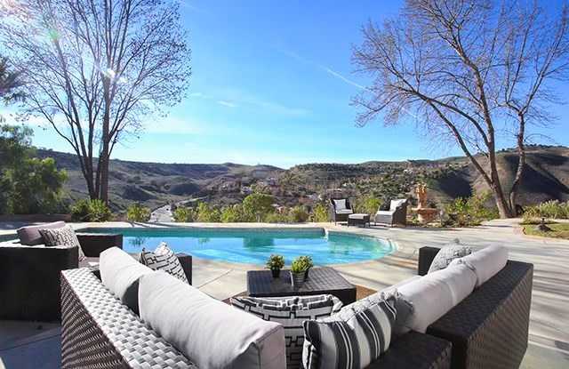 5747 Parkmor Road Gallery 2