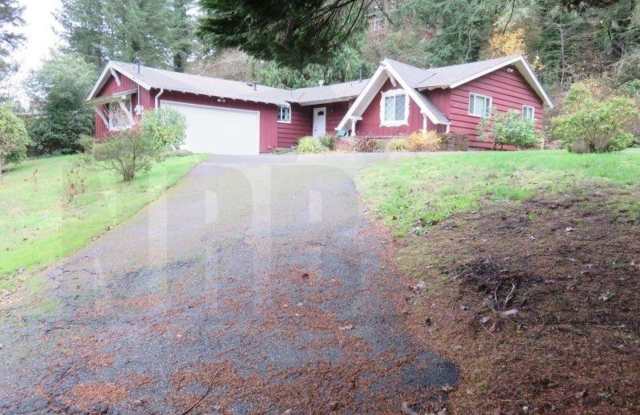 8312 104th St SW - 8312 104th Street Southwest, Lakewood, WA 98498