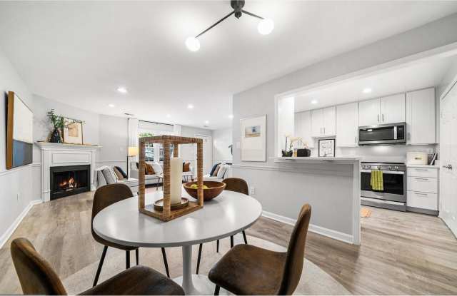 1104 N Stafford St # 1 Gallery 2