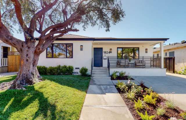 1824 Stearns Drive Gallery 1