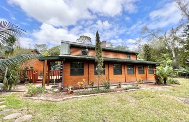 Lake Mary - 3 Bedroom, 2.5 Bathroom, POOL HOME- $2995.00 - 129 Pine Circle Drive, Lake Mary, FL 32746