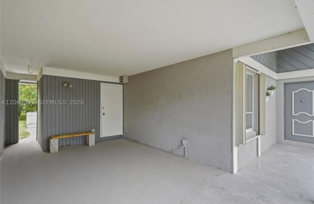 7196 SW 22nd Pl Gallery 2