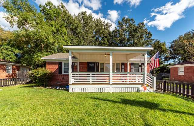 3 Bedroom, 2 Bathroom Home in Boulder Bluff - Goose Creek Gallery 3