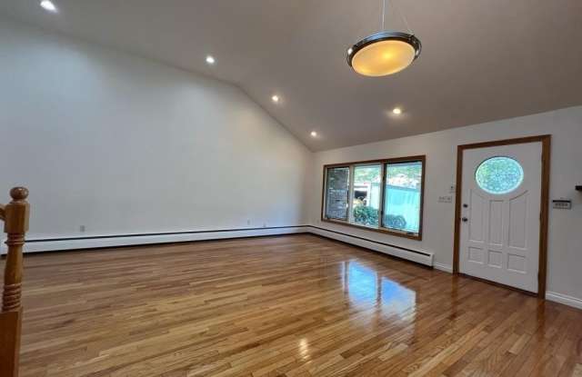 805 Oakleigh Road Gallery 4