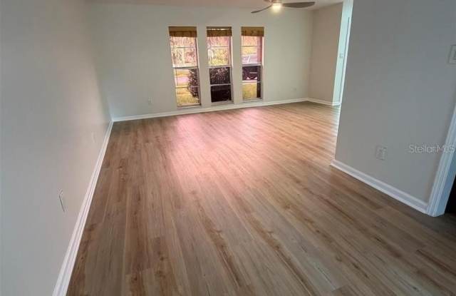 3024 BLOWN FEATHER Lane Gallery 4