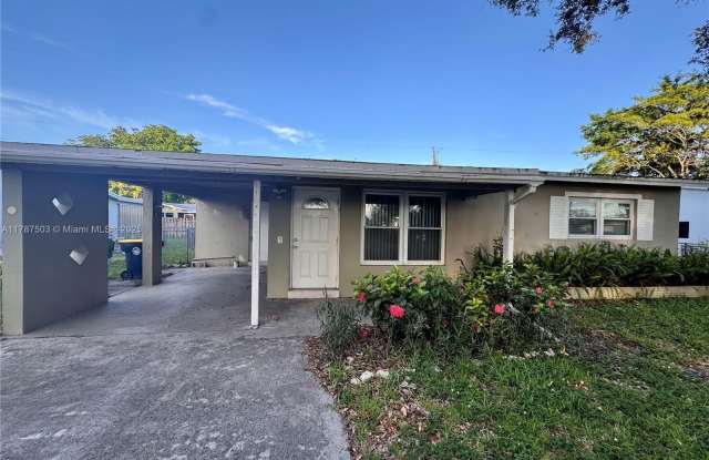 4720 SW 25th Ter photos photos