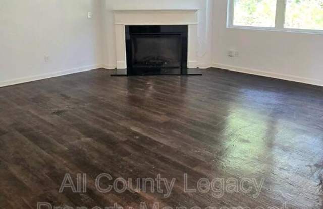 25 Lena Ct Gallery 2