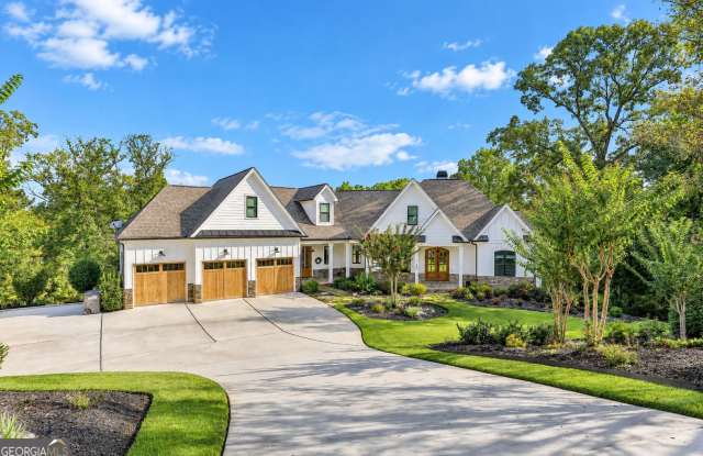 Exceptional 6 Bedroom Estate on 4+ Private Acres in Arbor Springs Gallery 3