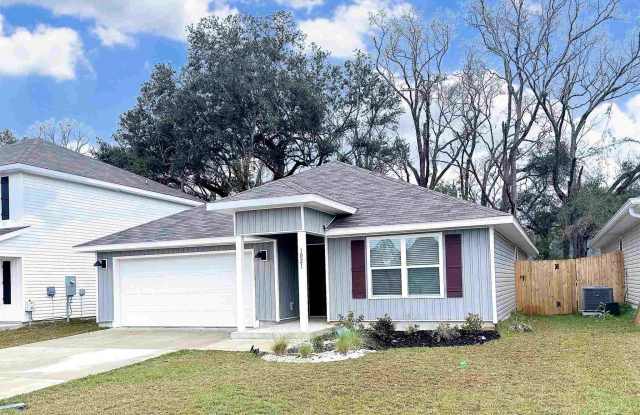 1021 Lovebird Ct - 1021 Lovebird Court, Ensley, FL 32534