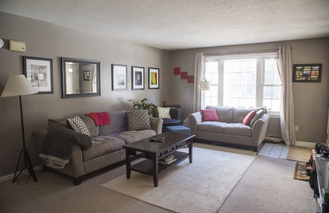 207 Springbrook Circle - 207 Springbrook Cir, Portsmouth, NH 03801