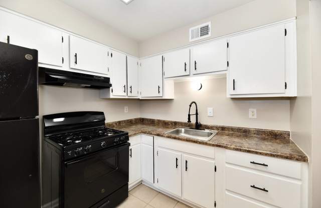 Cedars Apartments photos photos