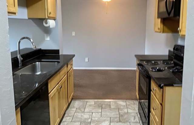 2 Bed 2 Bath Condo in San Pablo - AVAILABLE NOW!! Gallery 3