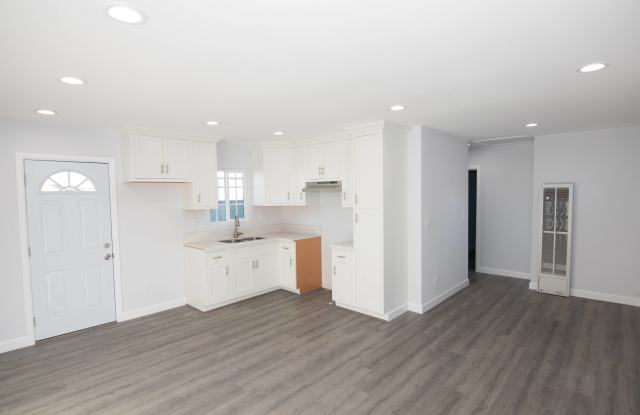 1231 East 53rd Street photos photos