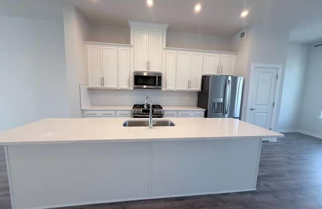 17958 WOODS OVERLOOK Drive Gallery 3