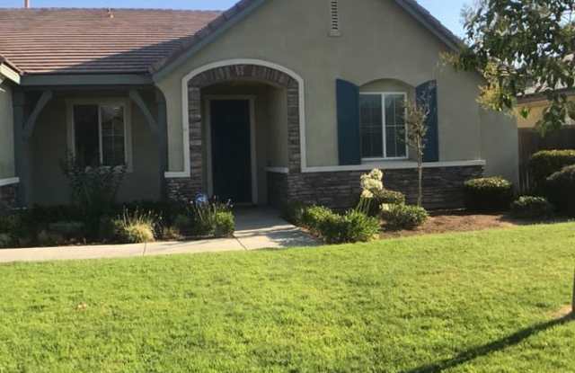 Gorgeous NW Home 4 Bed/3 Bath $2,850 Rent & 2,850 Deposit photos photos